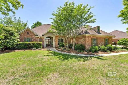 303 St Charles Court