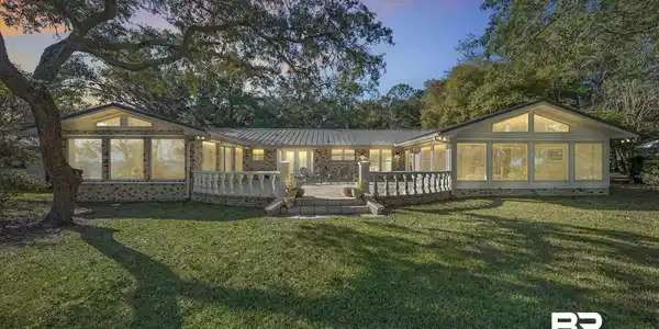 9488 Bay View Drive
