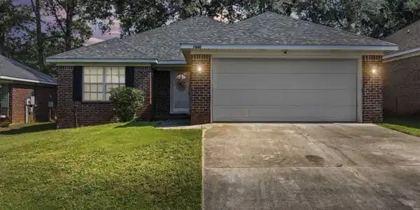 7647 Avery Lane
