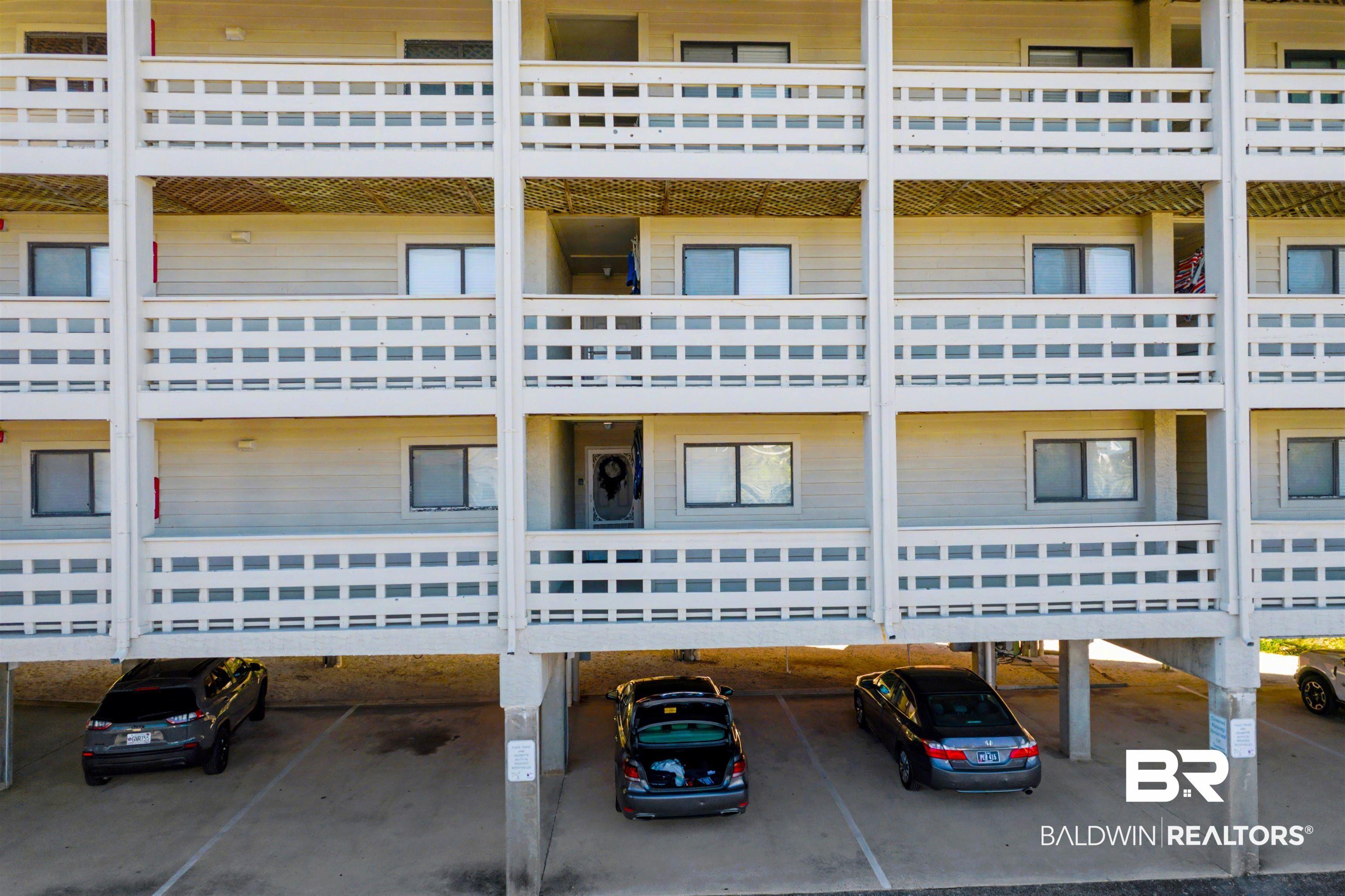 Image 2: View of apartment building / complex