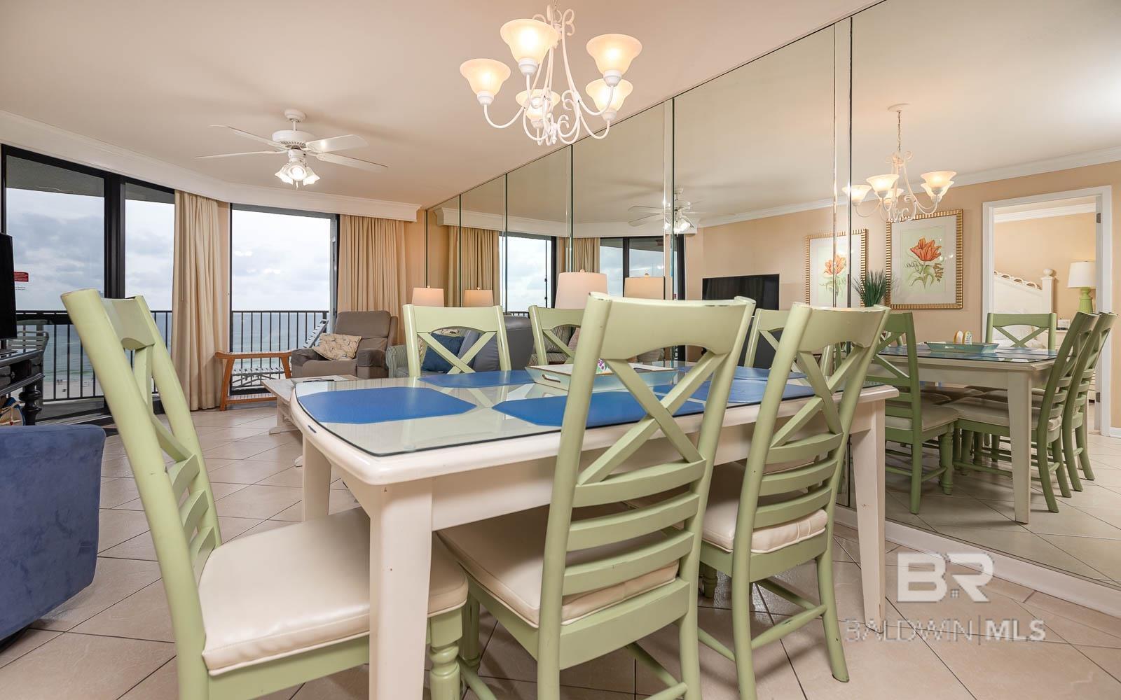 Image 3: Dining Area