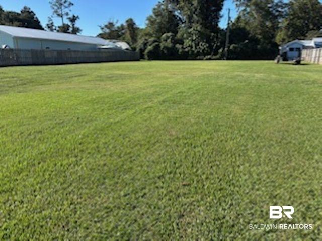 Image 2: View of yard