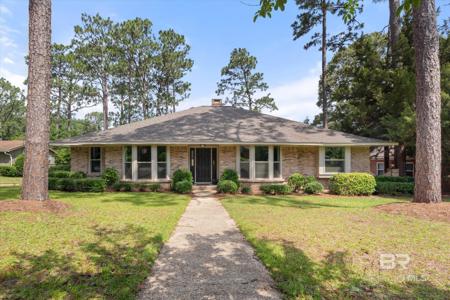 128 Dewitt Circle