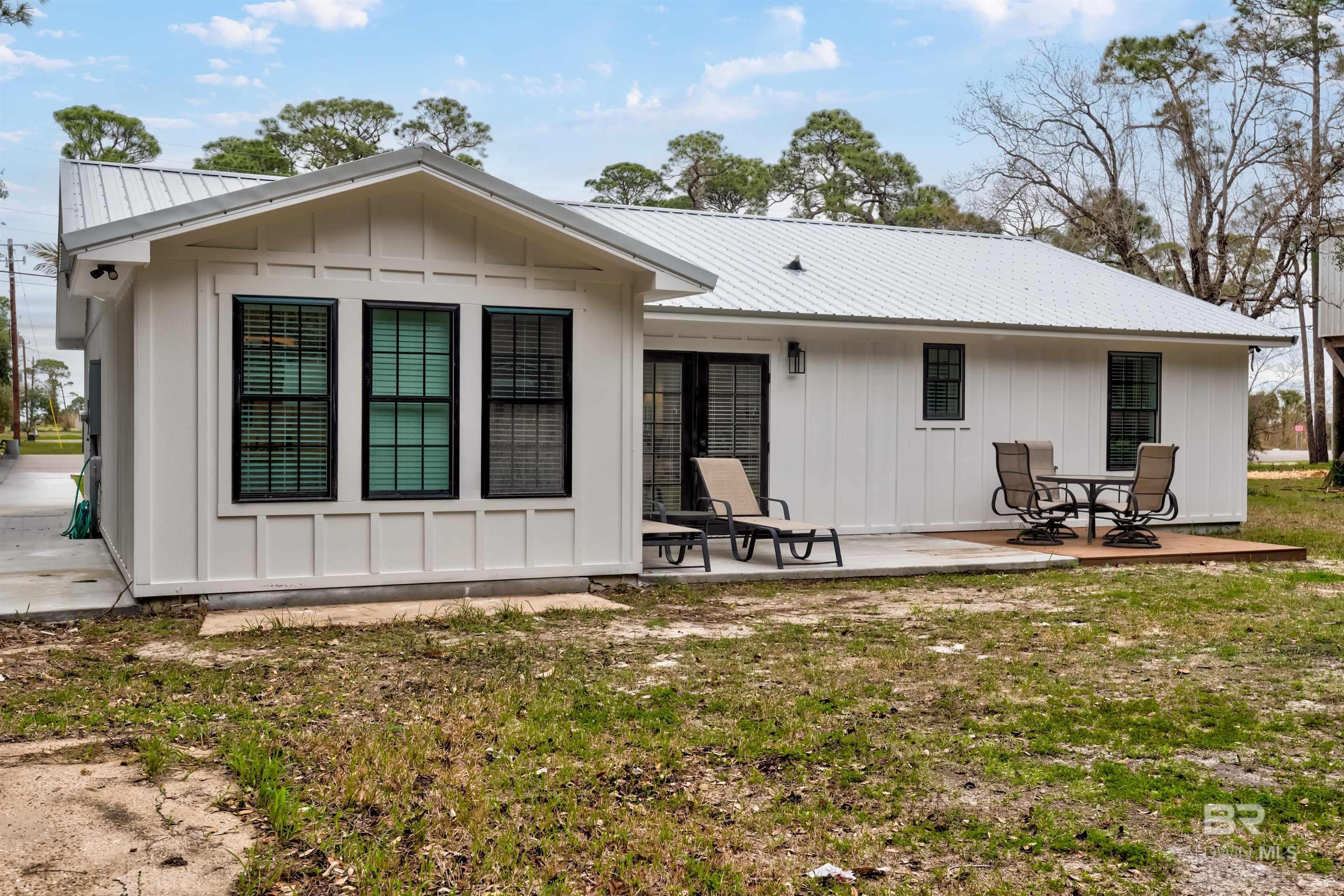 Image 2: Back Of Structure