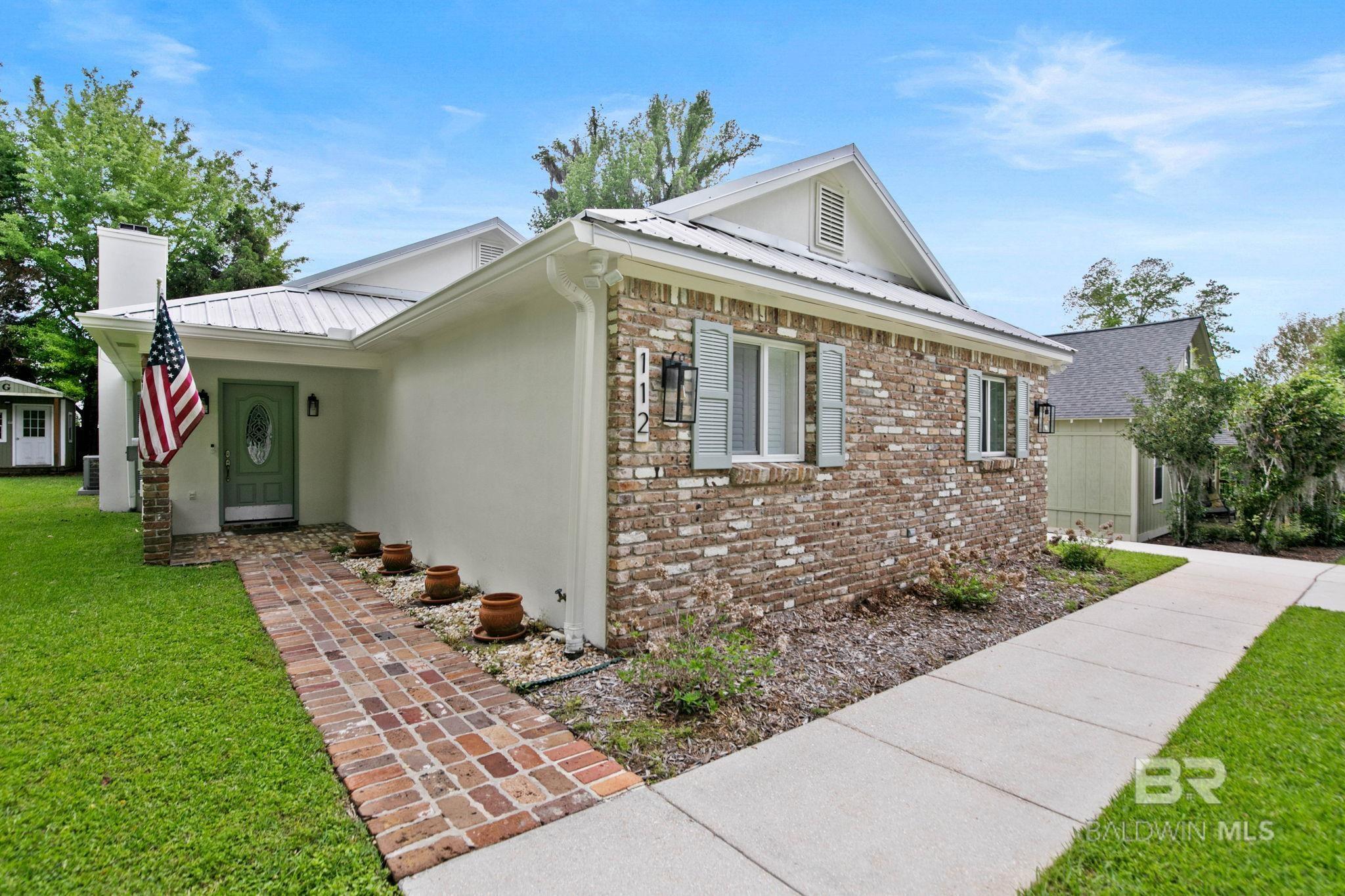 Image 1: Front Of Structure