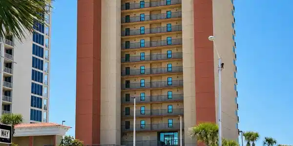 533 W Beach Boulevard