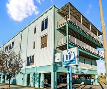 200 E Beach Boulevard