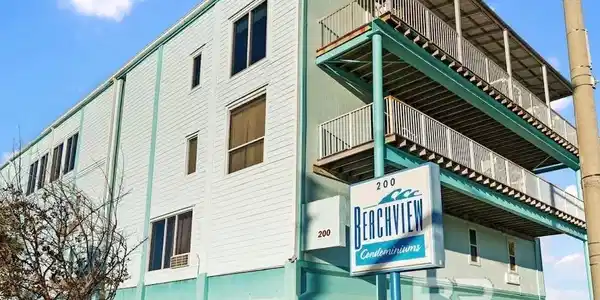200 E Beach Boulevard