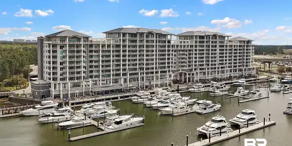 4851 Wharf