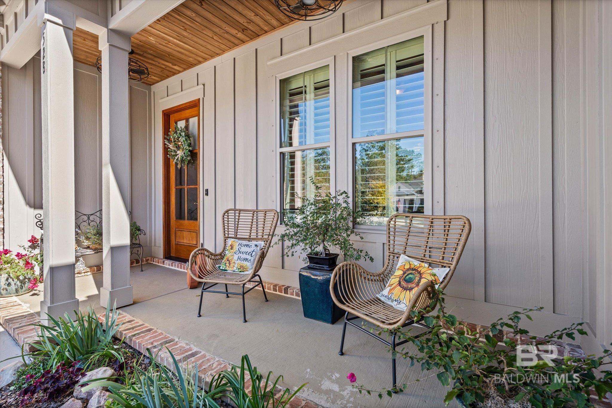 Image 3: Front Porch