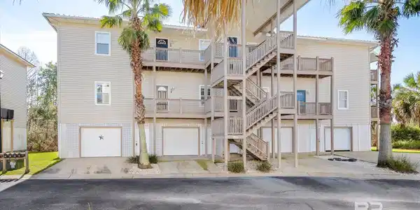 4 Yacht Club Drive