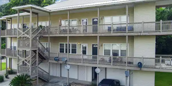 4 Yacht Club Drive