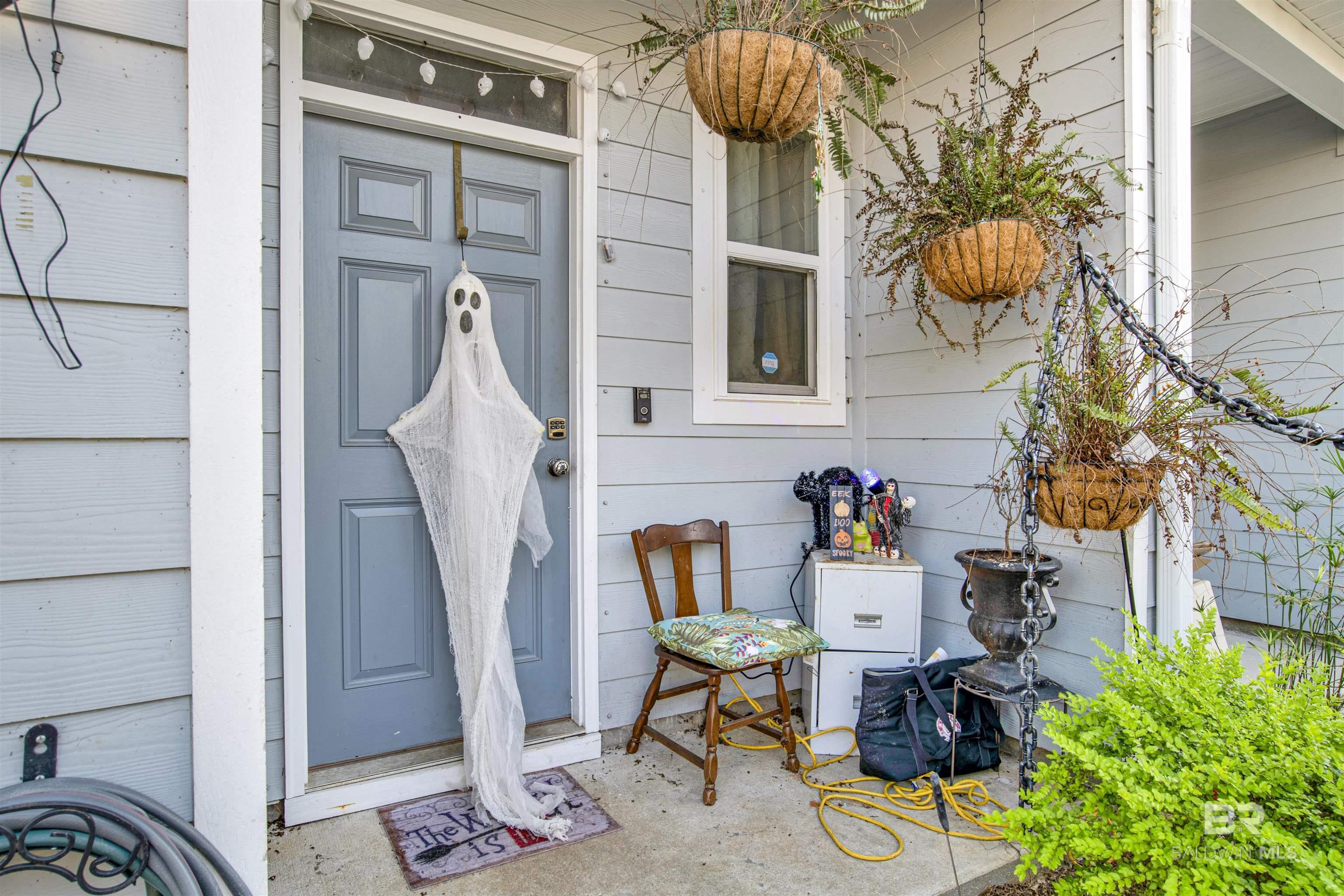 Image 3: Entry