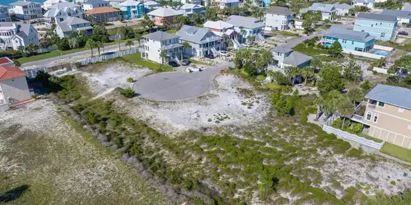 800 Sailfish Court