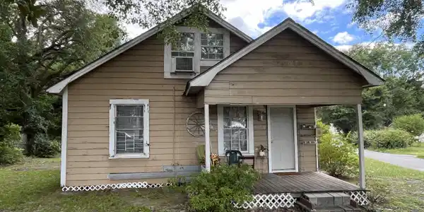 1950 Ryders Lane