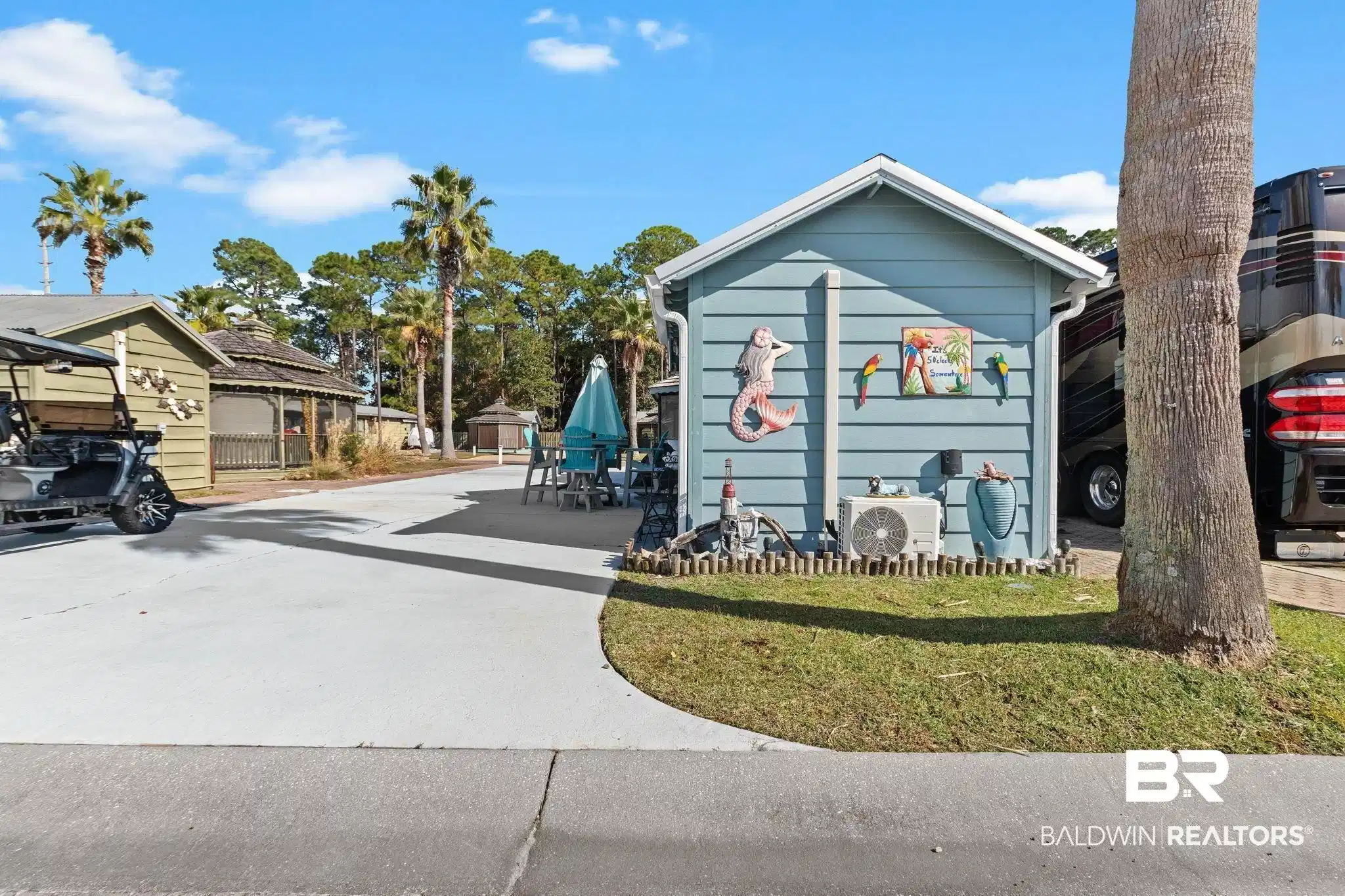 Image 1: View of front of home