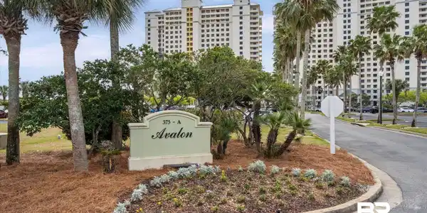 375 Beach Club Trail