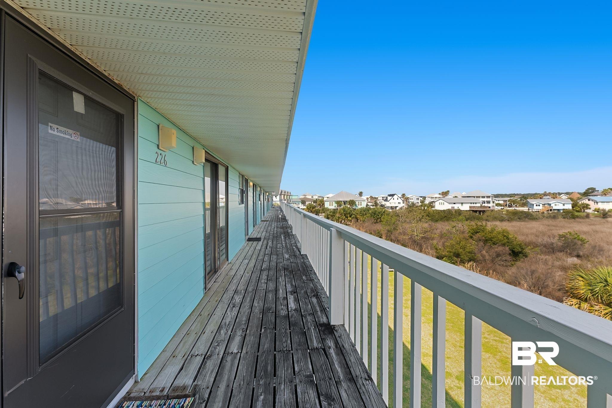 Image 2: Deck
