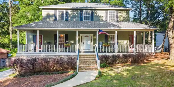 104 Echo Lane