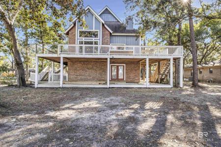 5112 Bay Drive