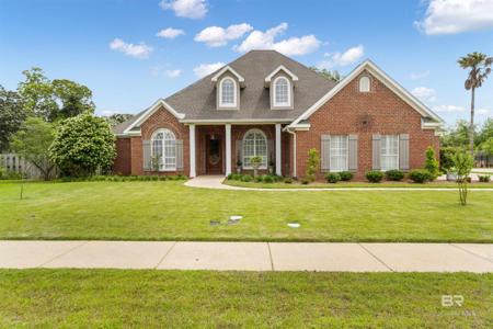 225 Royal Lane