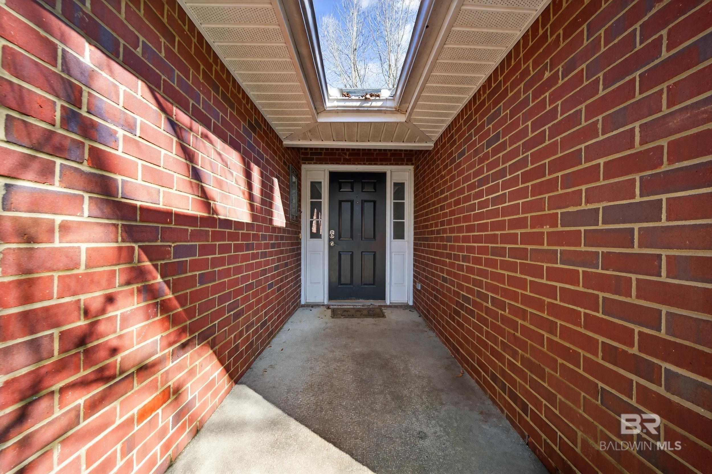 Image 2: Entry