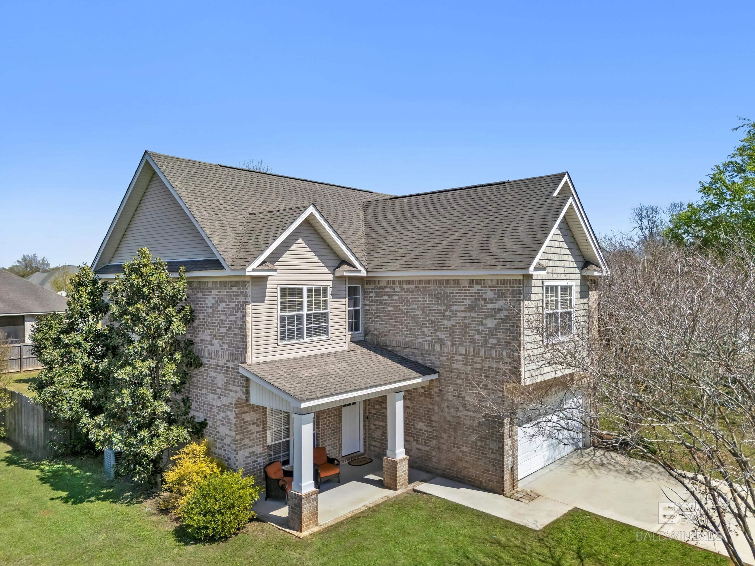 Image 2: Front Of Structure