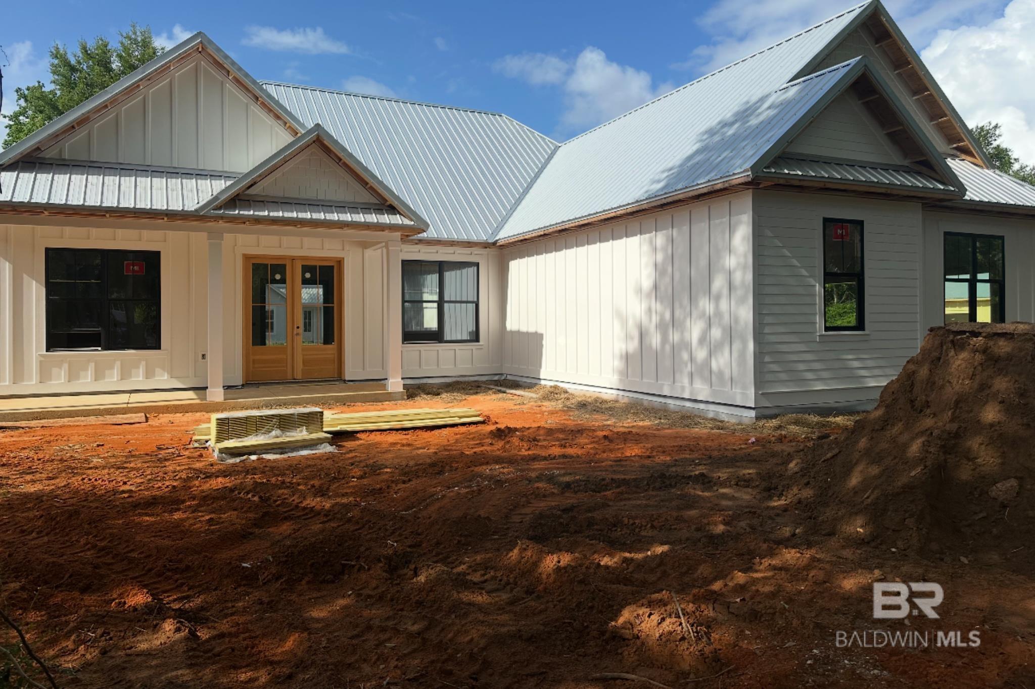 Image 1: Back Of Structure