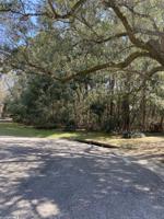 11 Greenbrier Lane