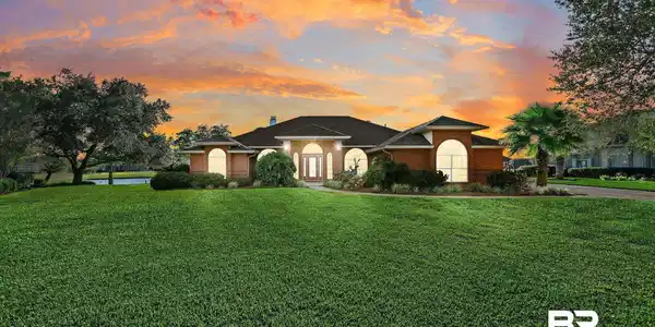 3660 Prestwick Circle