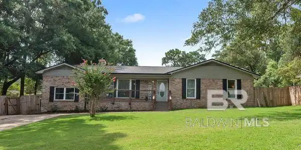 190 Ridgewood Drive