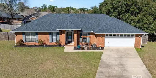 8062 Eagle Creek Drive