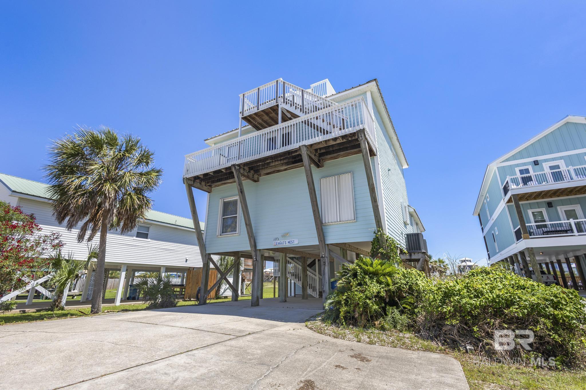 Image 3: Front Of Structure