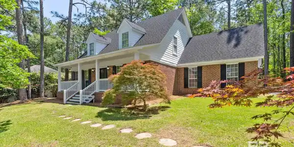 110 Cameron Circle