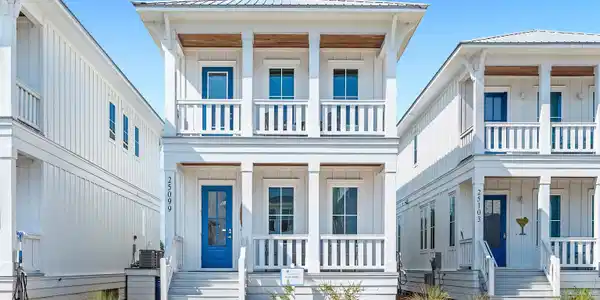 25099 Romar Vista Place