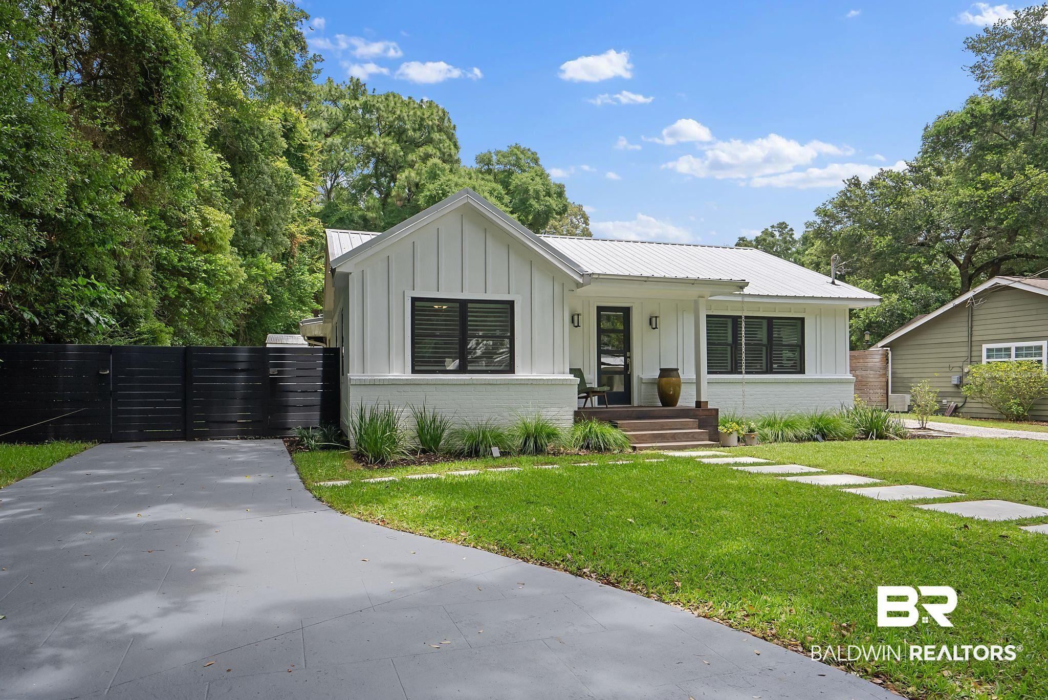 Image 2: Front house