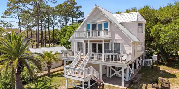 16820 Brigadoon Trail