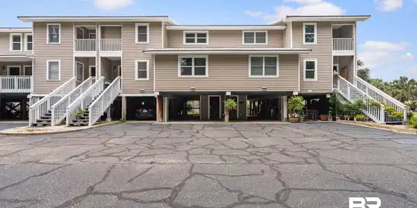 6 Yacht Club Drive