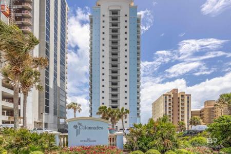 527 E Beach Boulevard