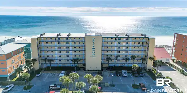 615 W Beach Boulevard