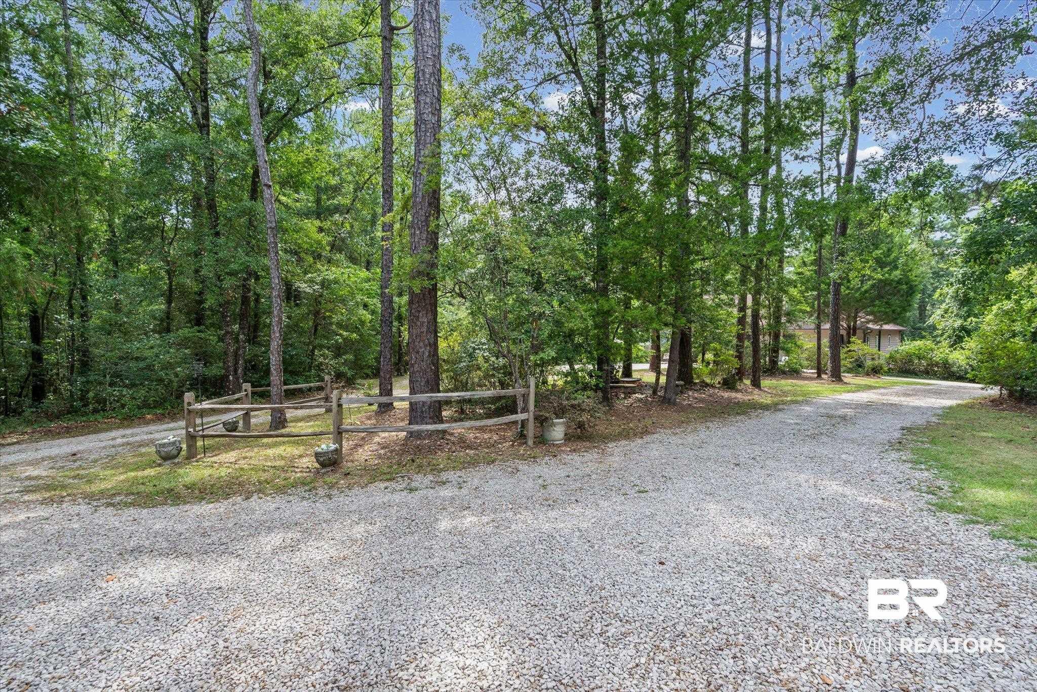 Image 2: Circle Driveway at both Properties
