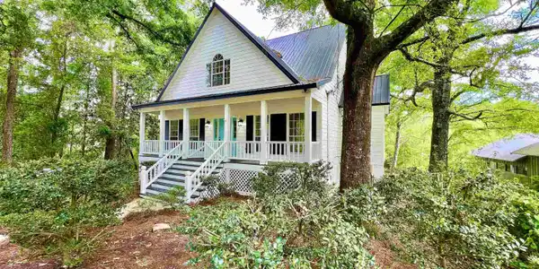 146 Bay View Drive