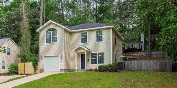 313 Ridgewood Drive