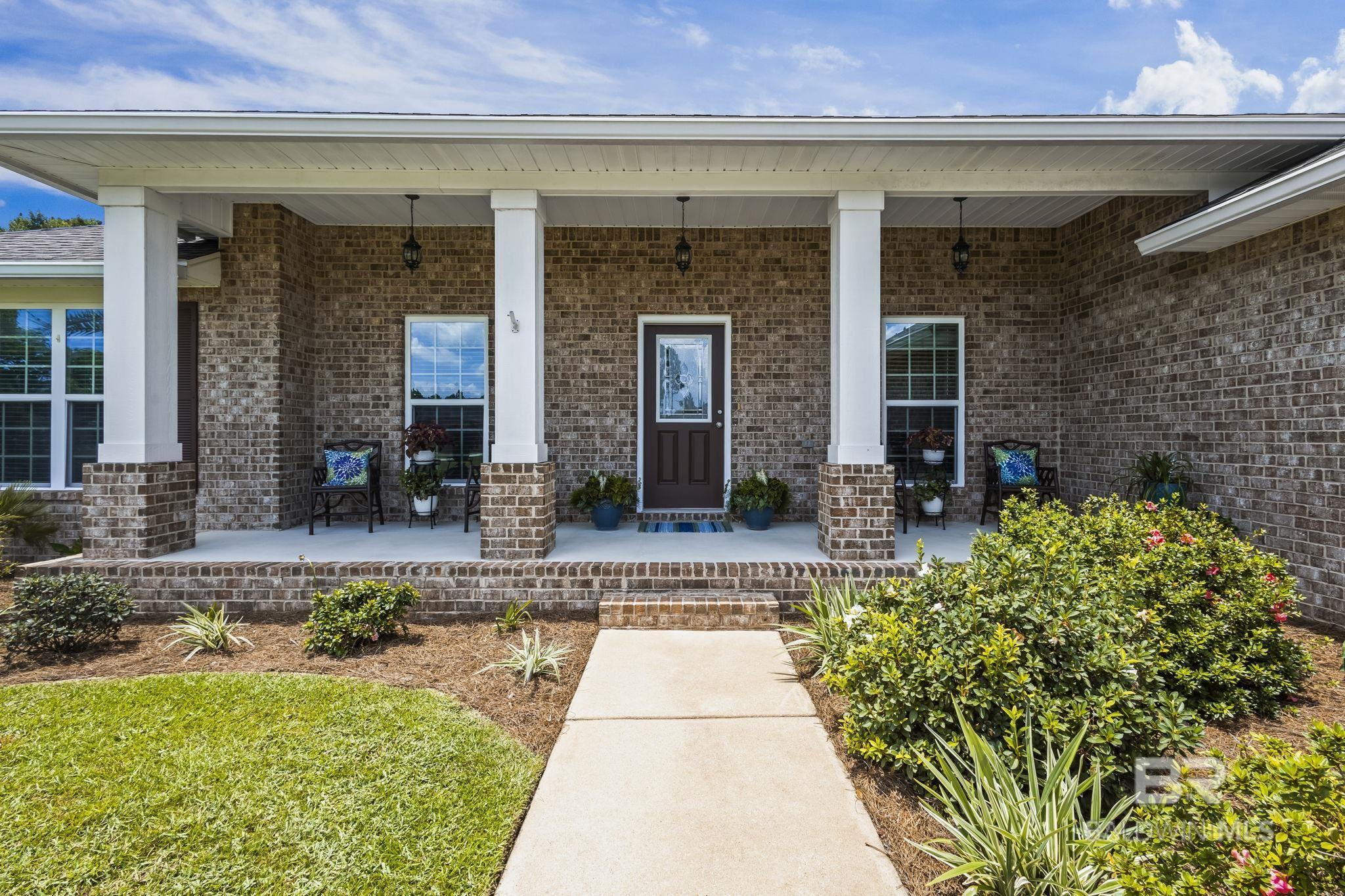 Image 3: Entry