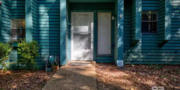 13 Summer Oaks Drive