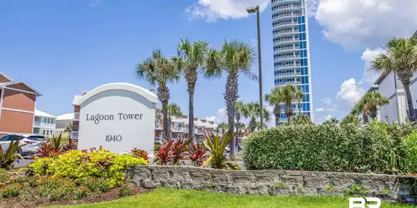 1940 W Beach Boulevard