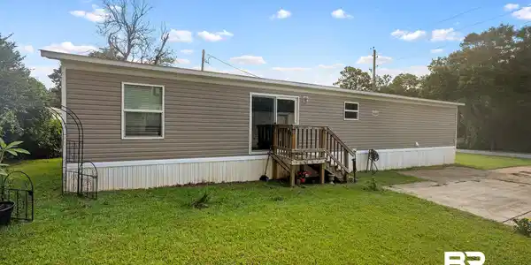 1336 Ridgewood Drive