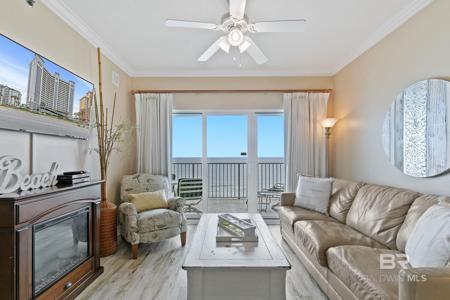 401 E Beach Boulevard