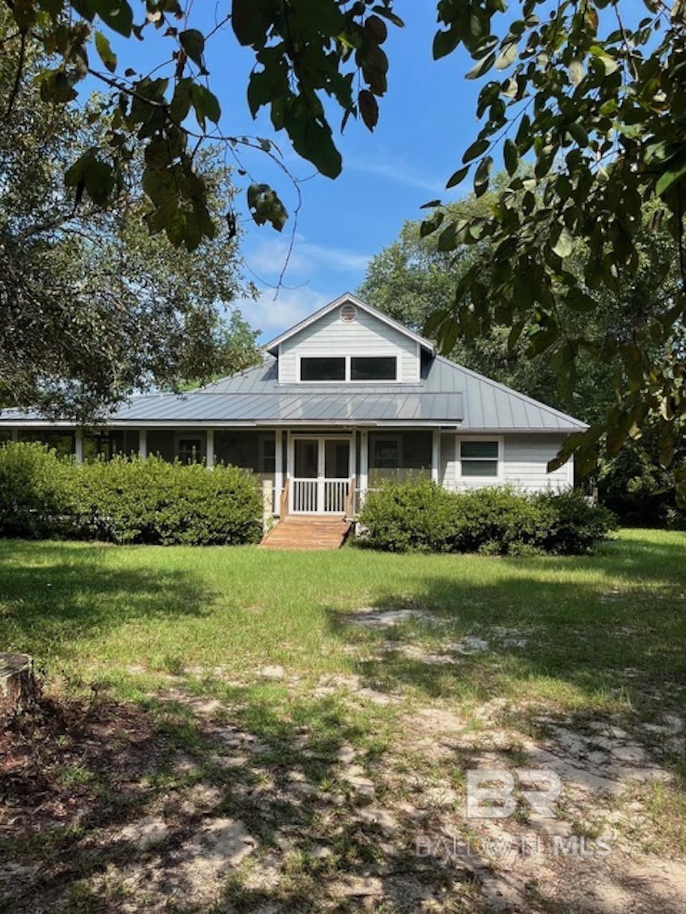 Image 3: Rear of Home