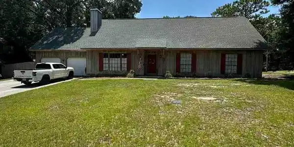 113 Chatam Loop